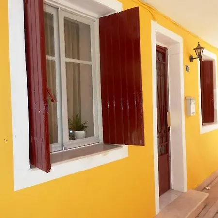 Apartmán Yellow House *