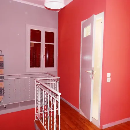 Yellow House Λευκάδα